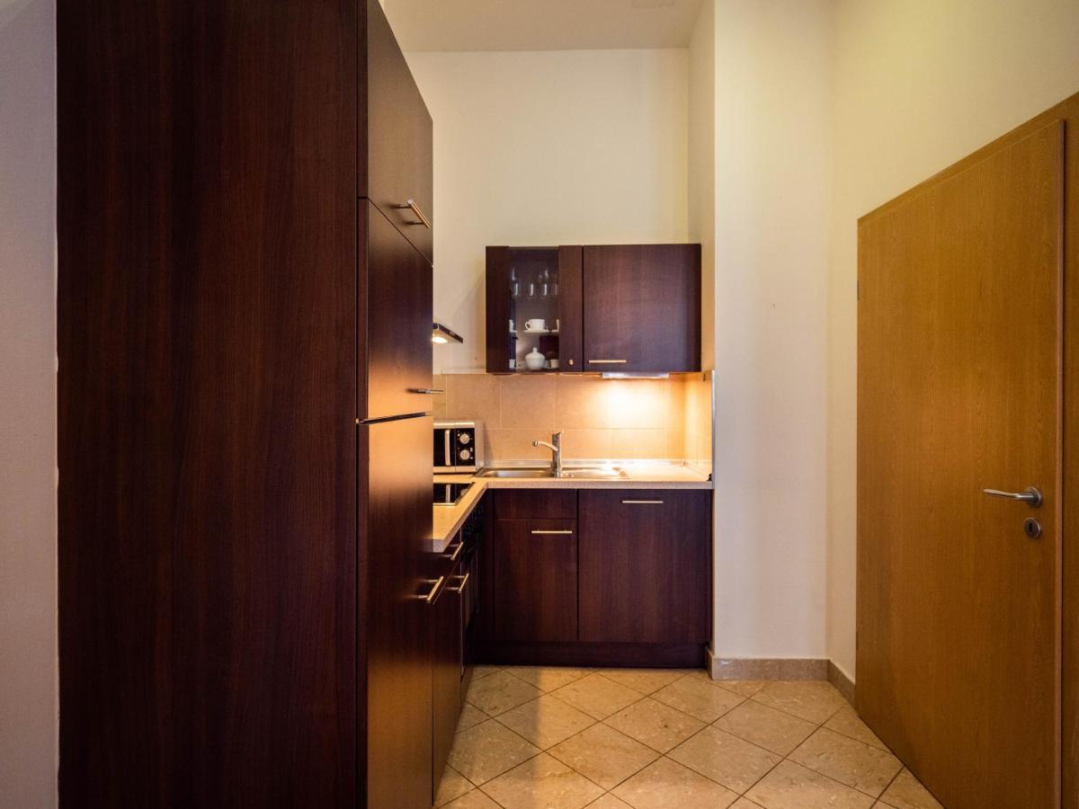 Cozy Central Apt With Garage At Gozsdu Passage บูดาเปสต์ ภายนอก รูปภาพ